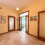 Praga Apartment, A Pochi Passi Dal Mare Rif A754