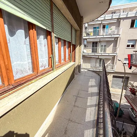 Praga Apartment, A Pochi Passi Dal Mare Rif A754 *