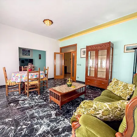 Lägenhet Praga Apartment, A Pochi Passi Dal Mare Rif A754 San Benedetto del Tronto