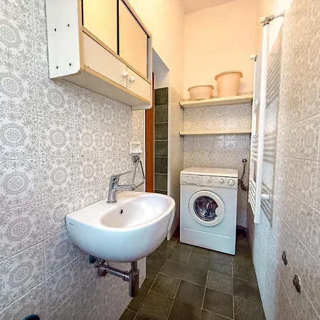 Lägenhet Praga Apartment, A Pochi Passi Dal Mare Rif A754