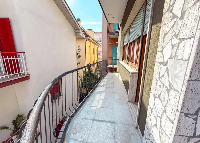 Praga Apartment, A Pochi Passi Dal Mare Rif A754 Διαμέρισμα