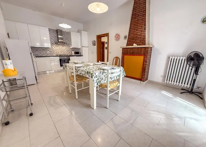 Praga Apartment, A Pochi Passi Dal Mare Rif A754 Apartment *